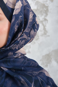 Gül Desen Şal Lacivert