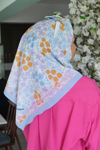 Uygun Fiyatlı GUL DESEN TWIL ESARP | Loccomoda.com 