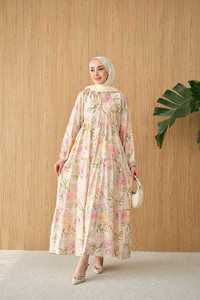 Gül Desenli Elbise Pembe