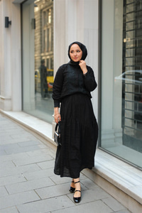 Güpür Detaylı Takım Siyah