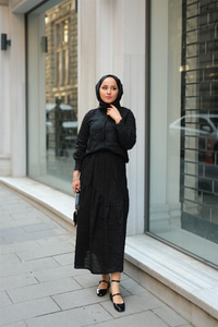 Güpür Detaylı Takım Siyah