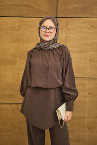 Hakim Yaka Balon Bel Volanlı Slimfit Tencele Takım Kahverengi