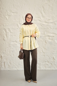 Hakim Yaka Pile Detay Çiçek Düğmeli Deri İp Kemerli Regular Poplin Gömlek Sarı