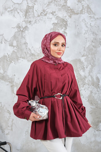 Hakim Yaka Pile Detay Çiçek Düğmeli Deri İp Kemerli Regular Poplin Gömlek Bordo