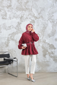 Hakim Yaka Pile Detay Çiçek Düğmeli Deri İp Kemerli Regular Poplin Gömlek Bordo