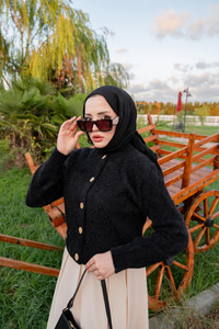 İnci Detay Triko Ceket Siyah