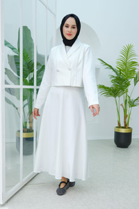 İnci Detaylı Etek Takım Ekru