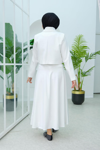 İnci Detaylı Etek Takım Ekru