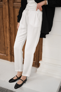 İp Kemerli Bol Paça Pike Pantolon Beyaz
