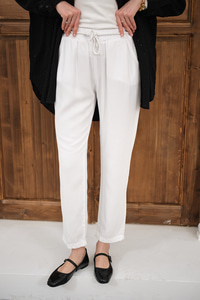 İp Kemerli Bol Paça Pike Pantolon Beyaz