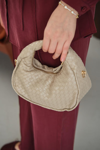 İşlemeli Gold Detay Çanta Vizon