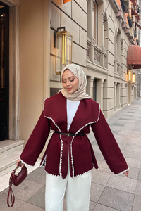 İşlemeli Kemerli Süet Ceket Kırmızı