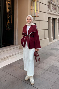 İşlemeli Kemerli Süet Ceket Kırmızı