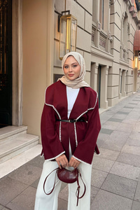 İşlemeli Kemerli Süet Ceket Kırmızı