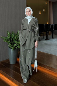 İşlemeli Kemerli Takım Haki Yeşil