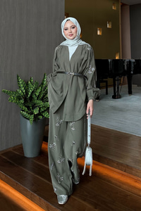 İşlemeli Kemerli Takım Haki Yeşil