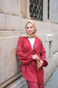 İşlemeli Kemerli Takım Kırmızı