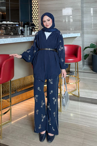 İşlemeli Kemerli Takım Lacivert