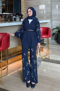 İşlemeli Kemerli Takım Lacivert