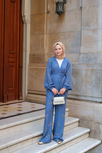 İşlemeli Kemerli Takım Mavi