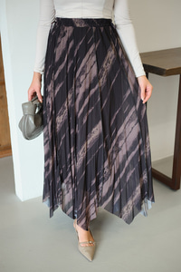 Kalın Fırça Desen Asimetrik Kesim Şifon Etek Siyah