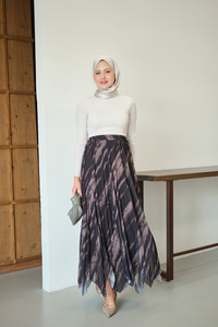 Kalın Fırça Desen Asimetrik Kesim Şifon Etek Siyah