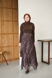 Kalın Fırça Desen Asimetrik Kesim Şifon Etek Kahverengi