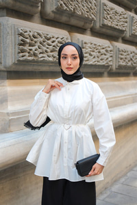 Kalp Aksesuarlı Gömlek BEYAZ