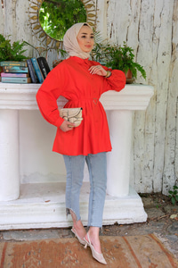 Kalp Aksesuarlı Gömlek Nar Çiçeği