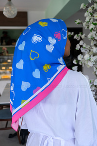 Uygun Fiyatlı KALP DESEN ESARP  | Loccomoda.com 