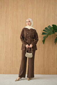 Kalp Düğme Kemer Detay Takım Kahverengi