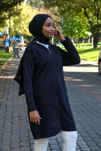 Uygun Fiyatlı KANGURU CEPLI FERMUARLI HIRKA SIYAH | Loccomoda.com 