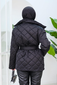 Kapitone Bel Bağlama Detaylı Mont Siyah