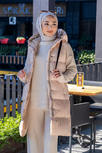 Uygun Fiyatlı KAPSONLU SISME YELEK KREM | Loccomoda.com 