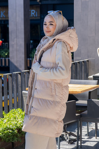 Uygun Fiyatlı KAPSONLU SISME YELEK KREM | Loccomoda.com 