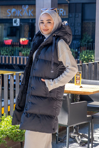 Uygun Fiyatlı KAPSONLU SISME YELEK SIYAH | Loccomoda.com 