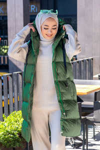 Uygun Fiyatlı KAPSONLU SISME YELEK YESIL | Loccomoda.com 