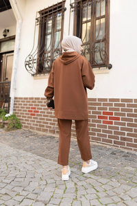 Kapüşonlu Çift Cepli İkili Takım Kahverengi