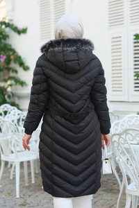 Kapüşonlu Kemer Detaylı Şişme Mont Siyah