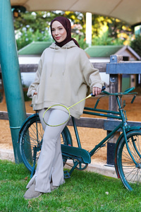 Kapüşonlu Oversize Sweat Krem