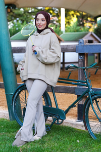 Kapüşonlu Oversize Sweat Krem
