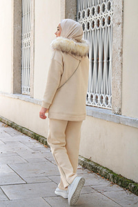 Kapüşonu Kürklü ikili Takım Krem