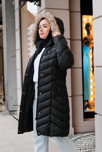 Kapüşonu Kürklü Şişme Mont Siyah