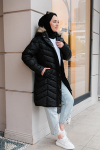 Kapüşonu Kürklü Şişme Mont Siyah