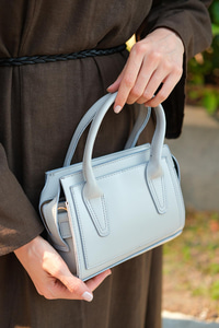 Kare Fermuarlı El Çantası Gümüş