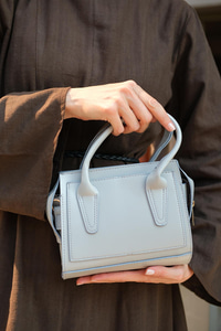 Kare Fermuarlı El Çantası Gümüş