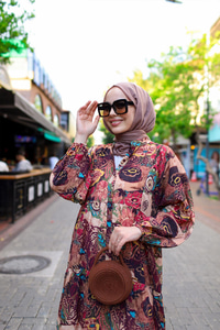 Karışık Desenli Elbise Açık Kahve