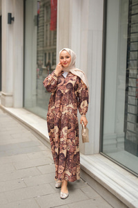 Karışık Desenli Elbise Kahverengi