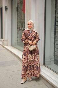 Karışık Desenli Elbise Kahverengi