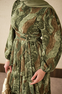 Kat Kat Detay Kuşaklı Astarlı Şifon Elbise Haki Yeşil